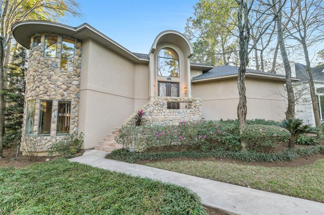 3 Hillside View Place, The Woodlands, TX 77381