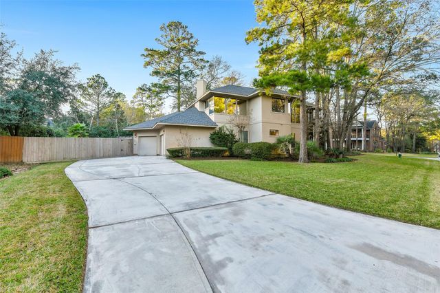 3 Hillside View Place, The Woodlands, TX 77381
