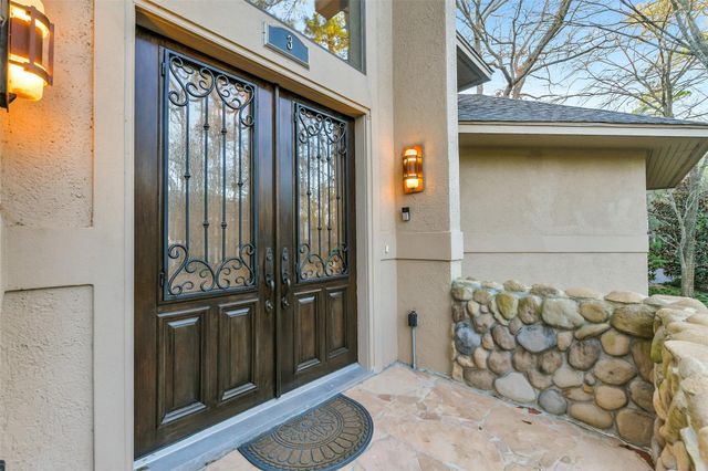 3 Hillside View Place, The Woodlands, TX 77381