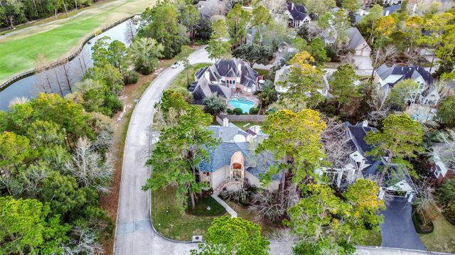 3 Hillside View Place, The Woodlands, TX 77381
