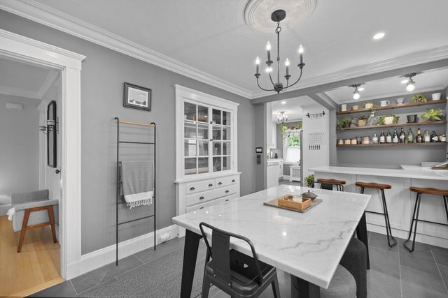 427-429 S Huntington Ave 1, Boston, MA 02130
