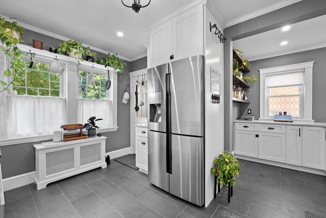 427-429 S Huntington Ave 1, Boston, MA 02130