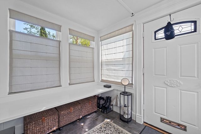 427-429 S Huntington Ave 1, Boston, MA 02130