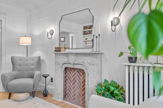 427-429 S Huntington Ave 1, Boston, MA 02130