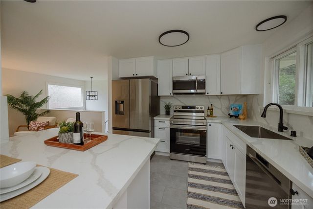 16850 31st Place S, Seatac, WA 98188