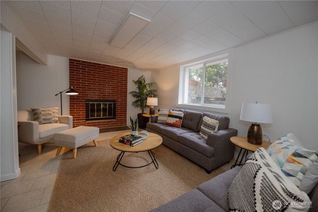 16850 31st Place S, Seatac, WA 98188