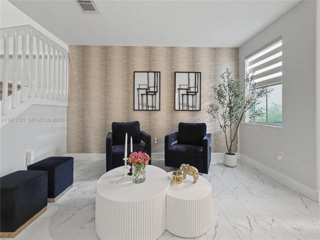 7876 NW 109th Path, Doral, FL 33178