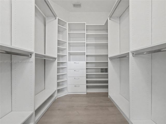 7876 NW 109th Path, Doral, FL 33178