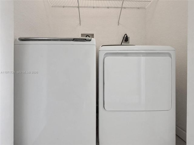 7876 NW 109th Path, Doral, FL 33178