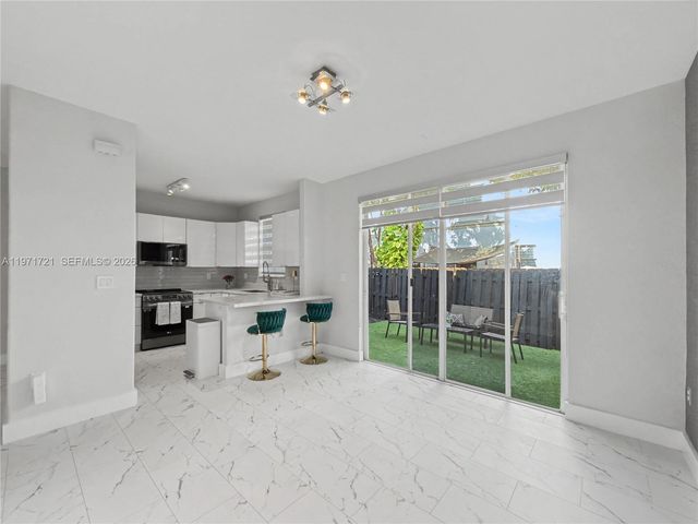 7876 NW 109th Path, Doral, FL 33178