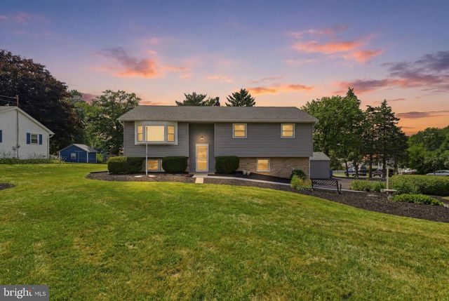 4012 CHARITY DR, Red Lion, PA 17356
