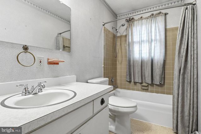4012 CHARITY DR, Red Lion, PA 17356