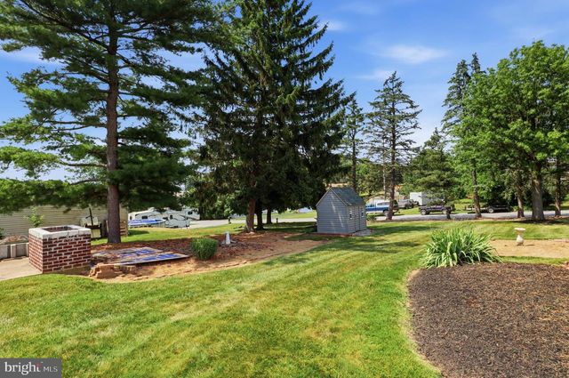 4012 CHARITY DR, Red Lion, PA 17356