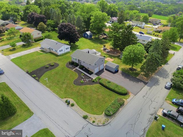 4012 CHARITY DR, Red Lion, PA 17356