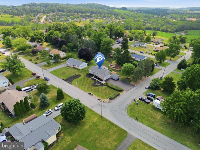 4012 CHARITY DR, Red Lion, PA 17356