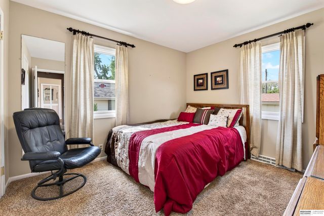1222 Bellaire Boulevard, Bellevue, NE 68005