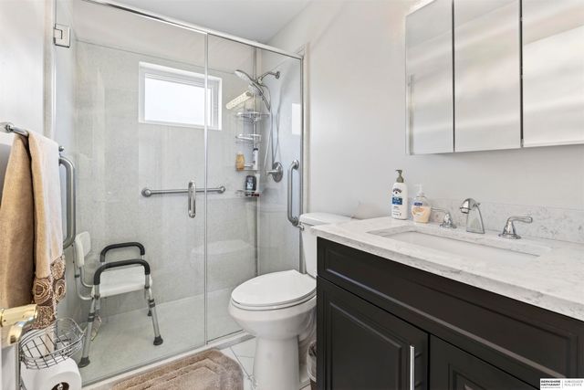 1222 Bellaire Boulevard, Bellevue, NE 68005