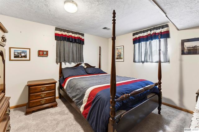 1222 Bellaire Boulevard, Bellevue, NE 68005