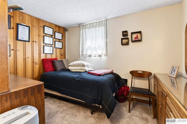 1222 Bellaire Boulevard, Bellevue, NE 68005
