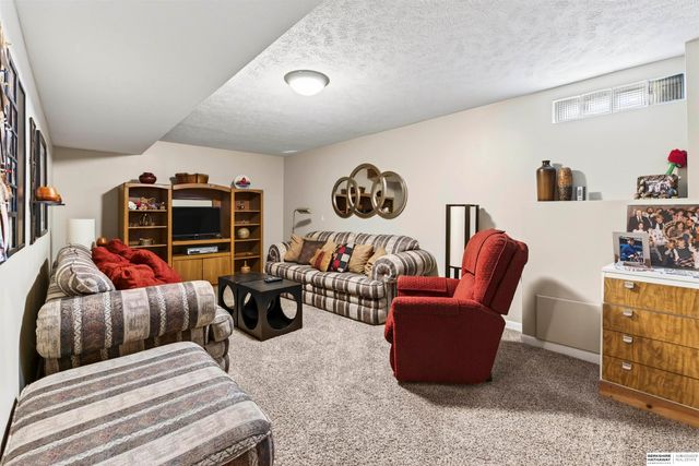 1222 Bellaire Boulevard, Bellevue, NE 68005