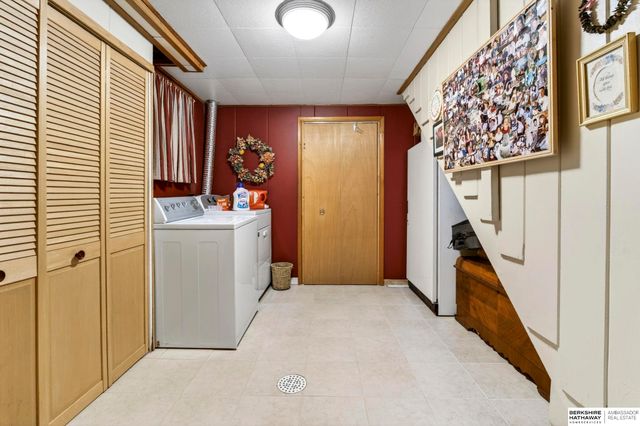 1222 Bellaire Boulevard, Bellevue, NE 68005