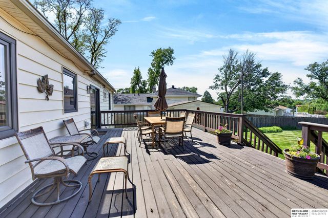 1222 Bellaire Boulevard, Bellevue, NE 68005