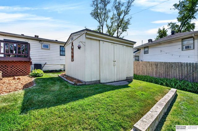 1222 Bellaire Boulevard, Bellevue, NE 68005