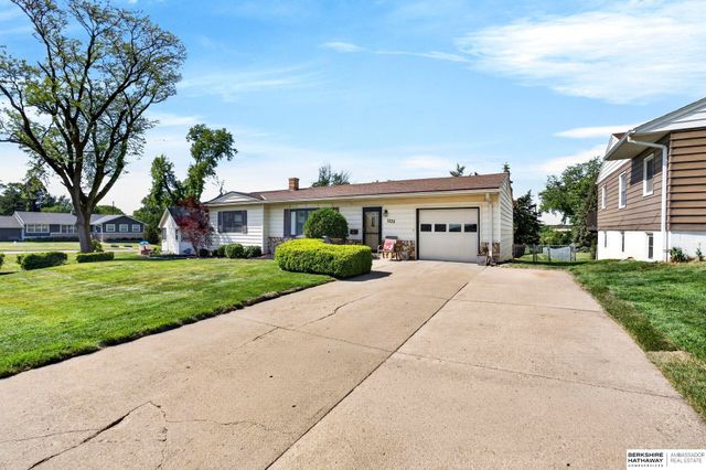 1222 Bellaire Boulevard, Bellevue, NE 68005