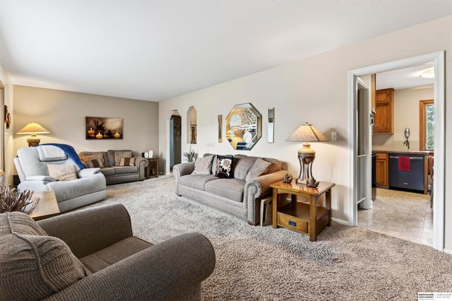 1222 Bellaire Boulevard, Bellevue, NE 68005