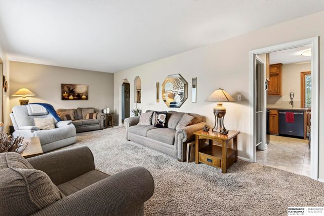 1222 Bellaire Boulevard, Bellevue, NE 68005