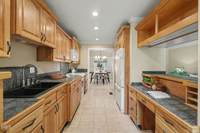 53 Stoneridge Road, Durham, NC 27705