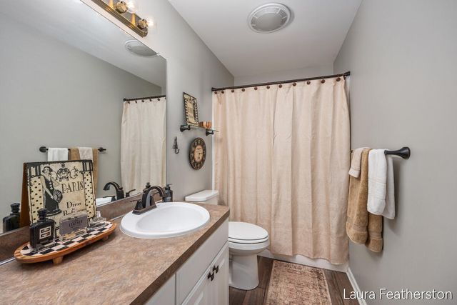 2084 Timberview Drive, Grand Rapids, MI 49525