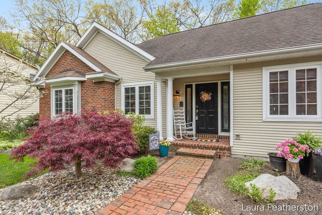 2084 Timberview Drive, Grand Rapids, MI 49525