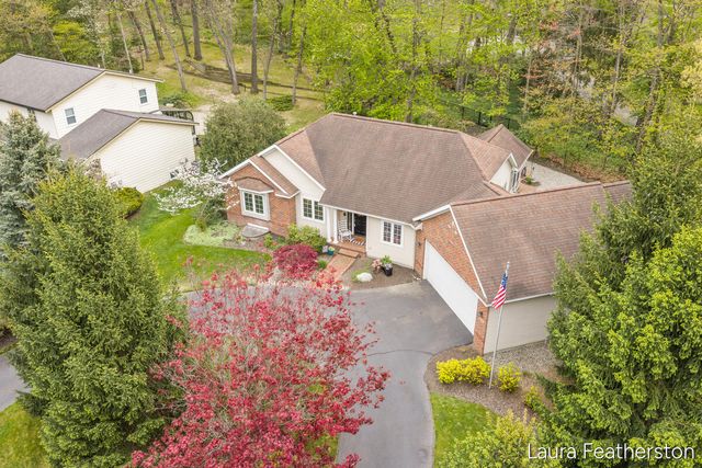 2084 Timberview Drive, Grand Rapids, MI 49525