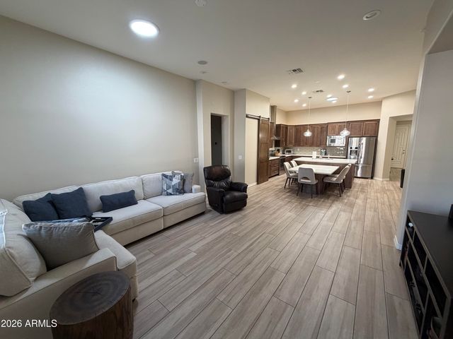 3754 S WINDSTREAM Place, Chandler, AZ 85286