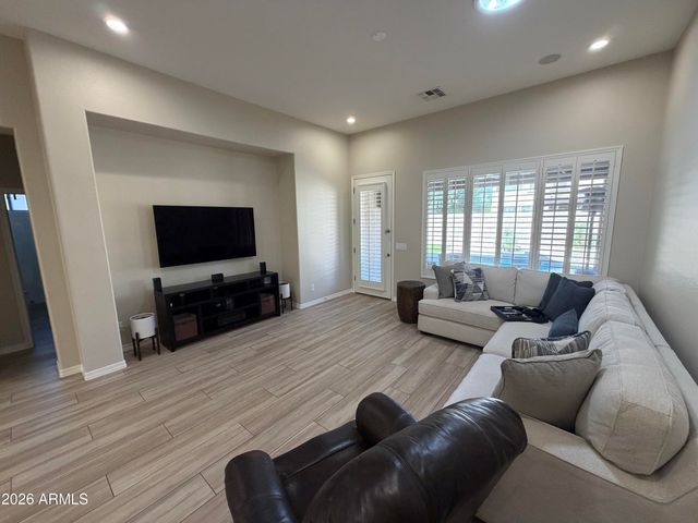 3754 S WINDSTREAM Place, Chandler, AZ 85286