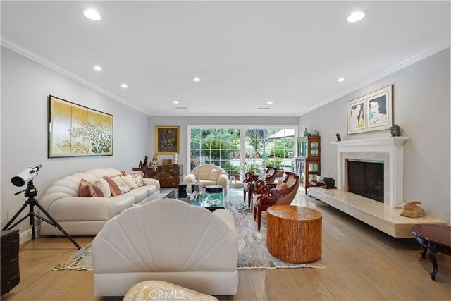 4434 Nogales Drive, Tarzana, CA 91356