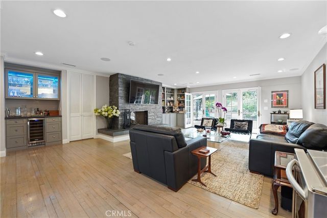 4434 Nogales Drive, Tarzana, CA 91356