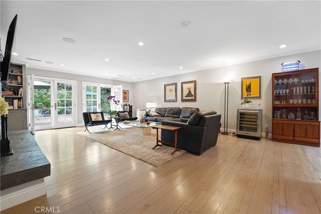 4434 Nogales Drive, Tarzana, CA 91356