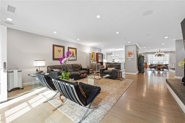 4434 Nogales Drive, Tarzana, CA 91356