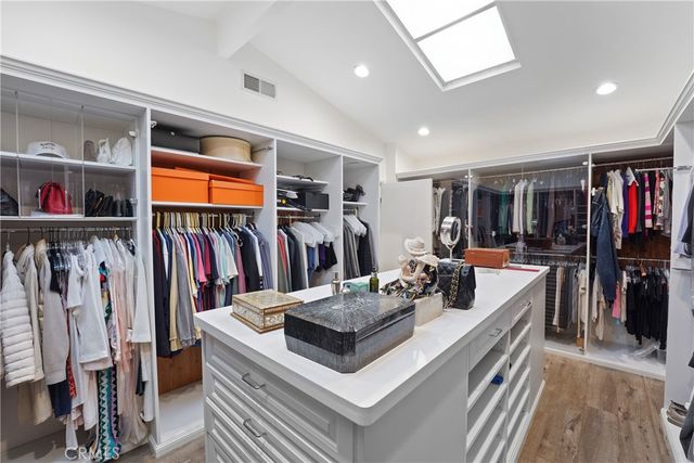 4434 Nogales Drive, Tarzana, CA 91356