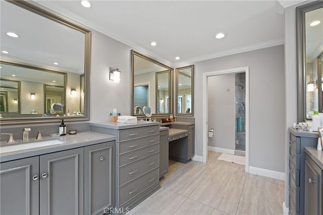 4434 Nogales Drive, Tarzana, CA 91356