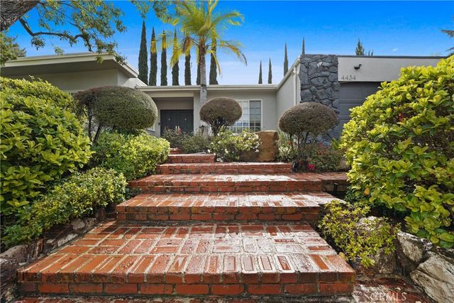 4434 Nogales Drive, Tarzana, CA 91356