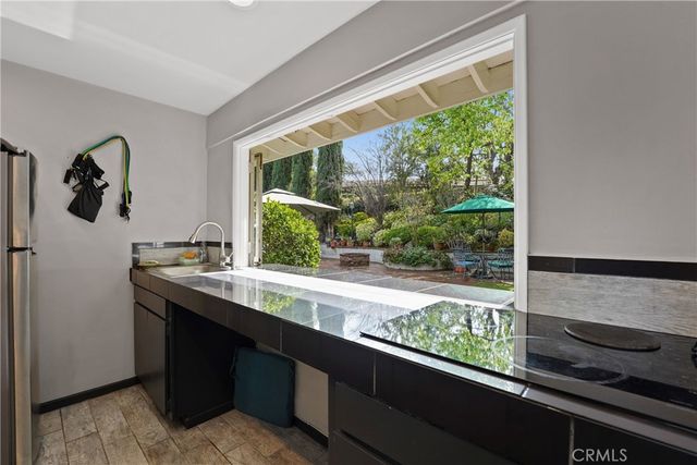 4434 Nogales Drive, Tarzana, CA 91356