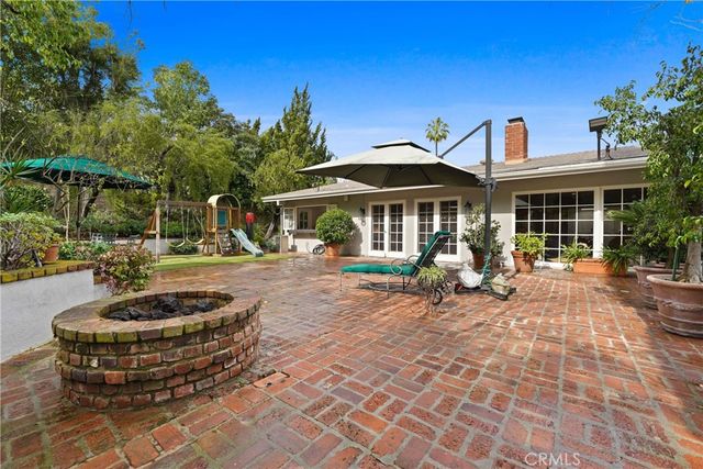 4434 Nogales Drive, Tarzana, CA 91356