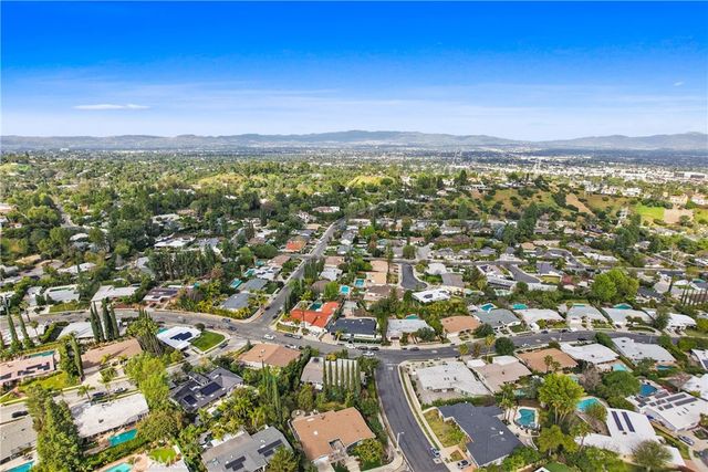 4434 Nogales Drive, Tarzana, CA 91356