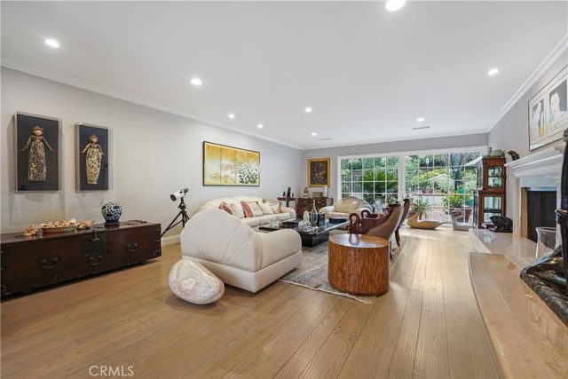 4434 Nogales Drive, Tarzana, CA 91356