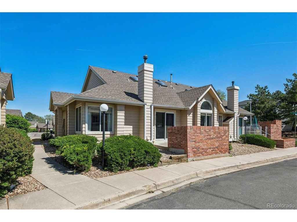 2166 S Troy Way, Aurora, CO 80014