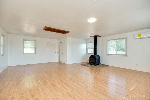 437 N Main Street, Waynesville, OH 45068