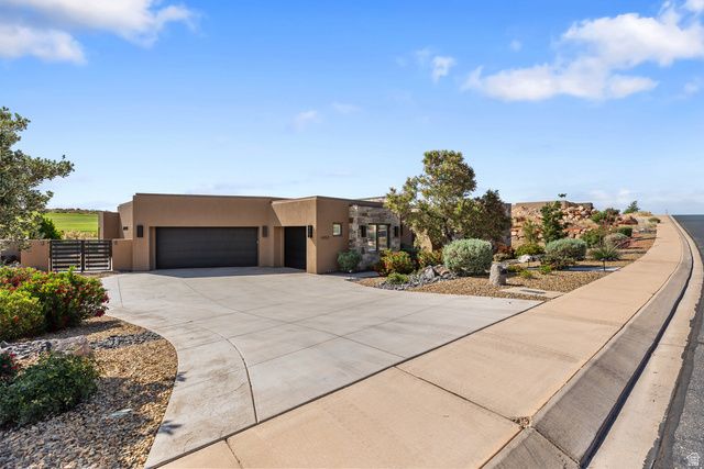 4850 N PETROGLYPH DR, St. George, UT 84770